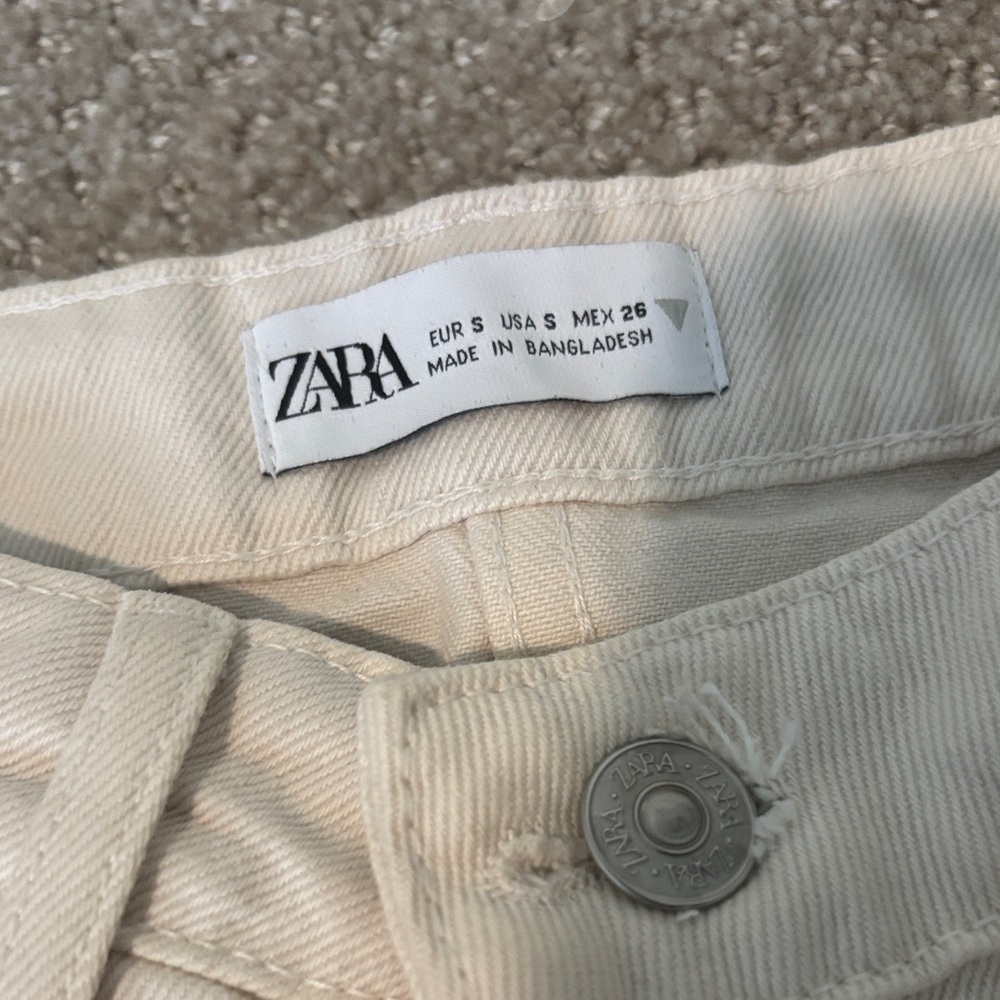Zara cream denim button down mini skirt - Picture 2 of 3